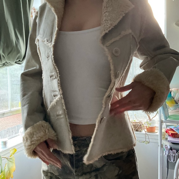 VINTAGE 100% REAL LEATHER SHEARLING DELIAS JACKET NWOT - Picture 2 of 6